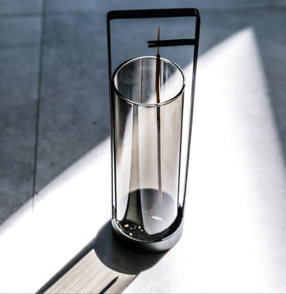 Iron incense holder and incense set