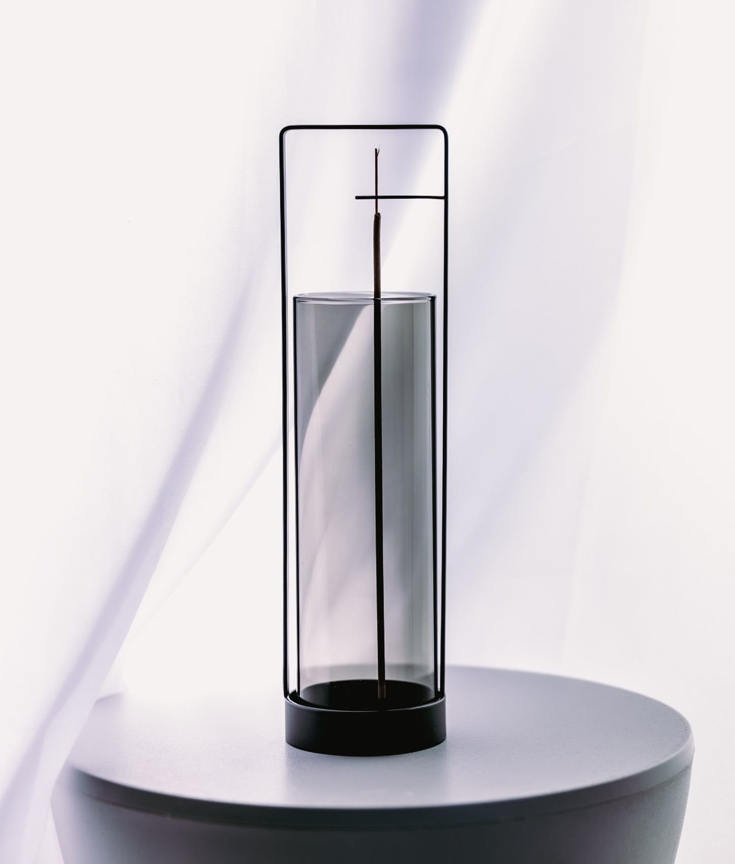 Incense holder (made of iron)